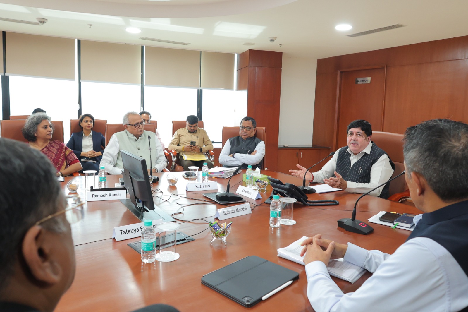meeting-with-managment-4.jpeg